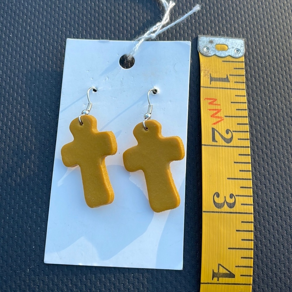 Clay Cross Earrings‎